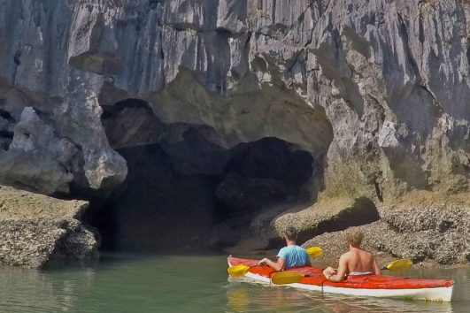 Cat Ba Kayaking