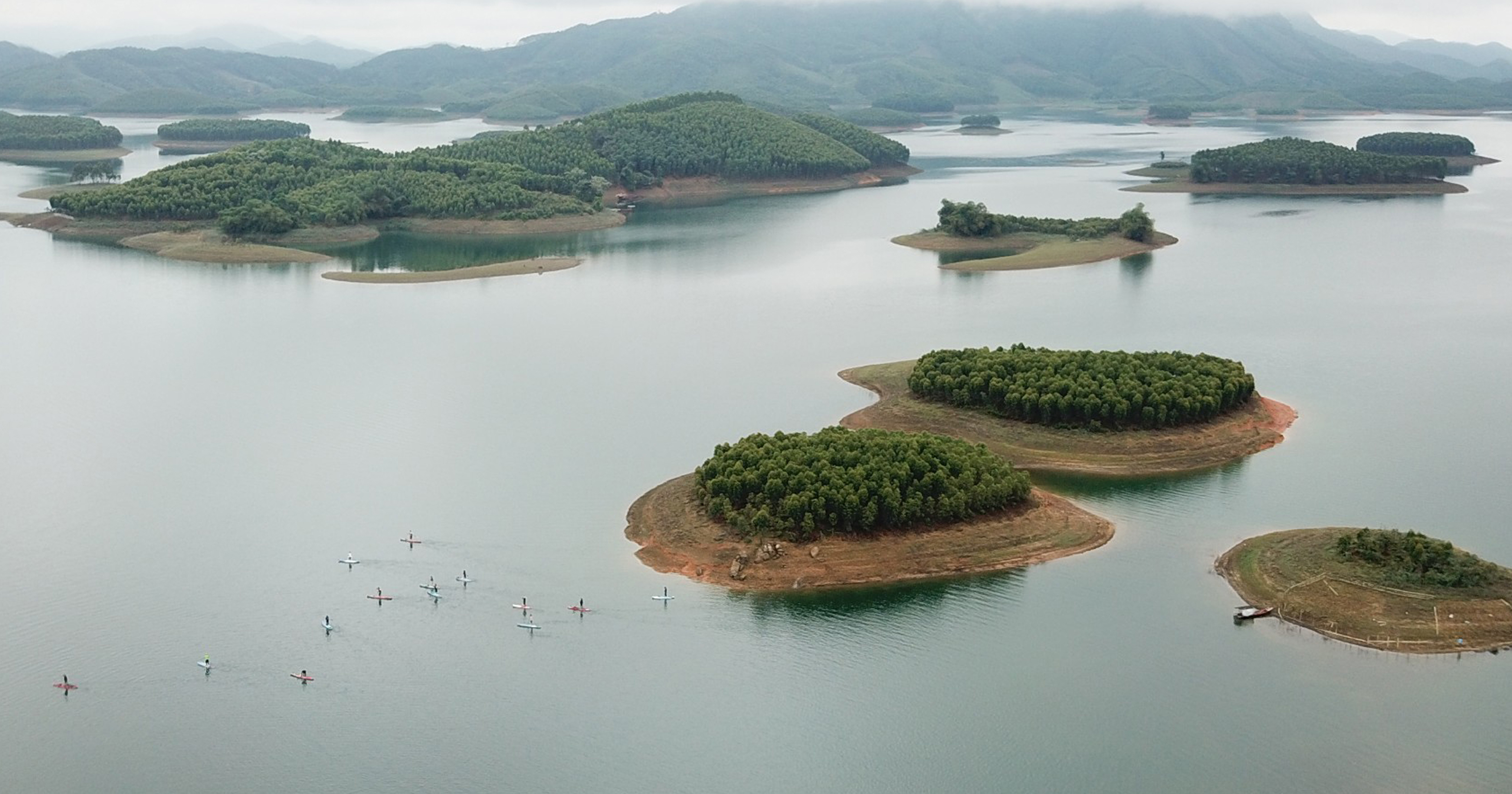 SUP Tour (TB01) – Paddling & Camping in Thac Ba Lake