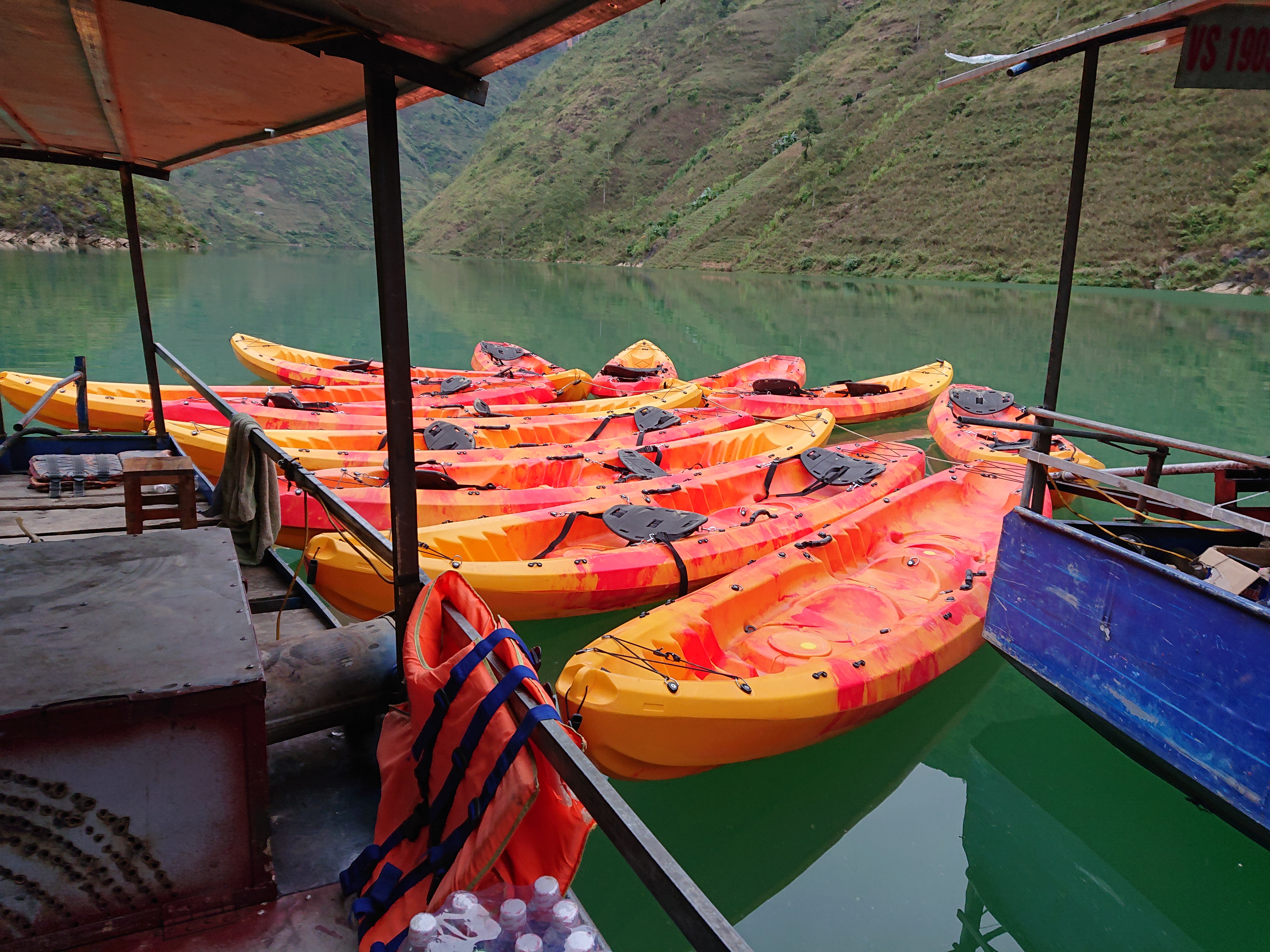 Kayak rental in Ha Giang